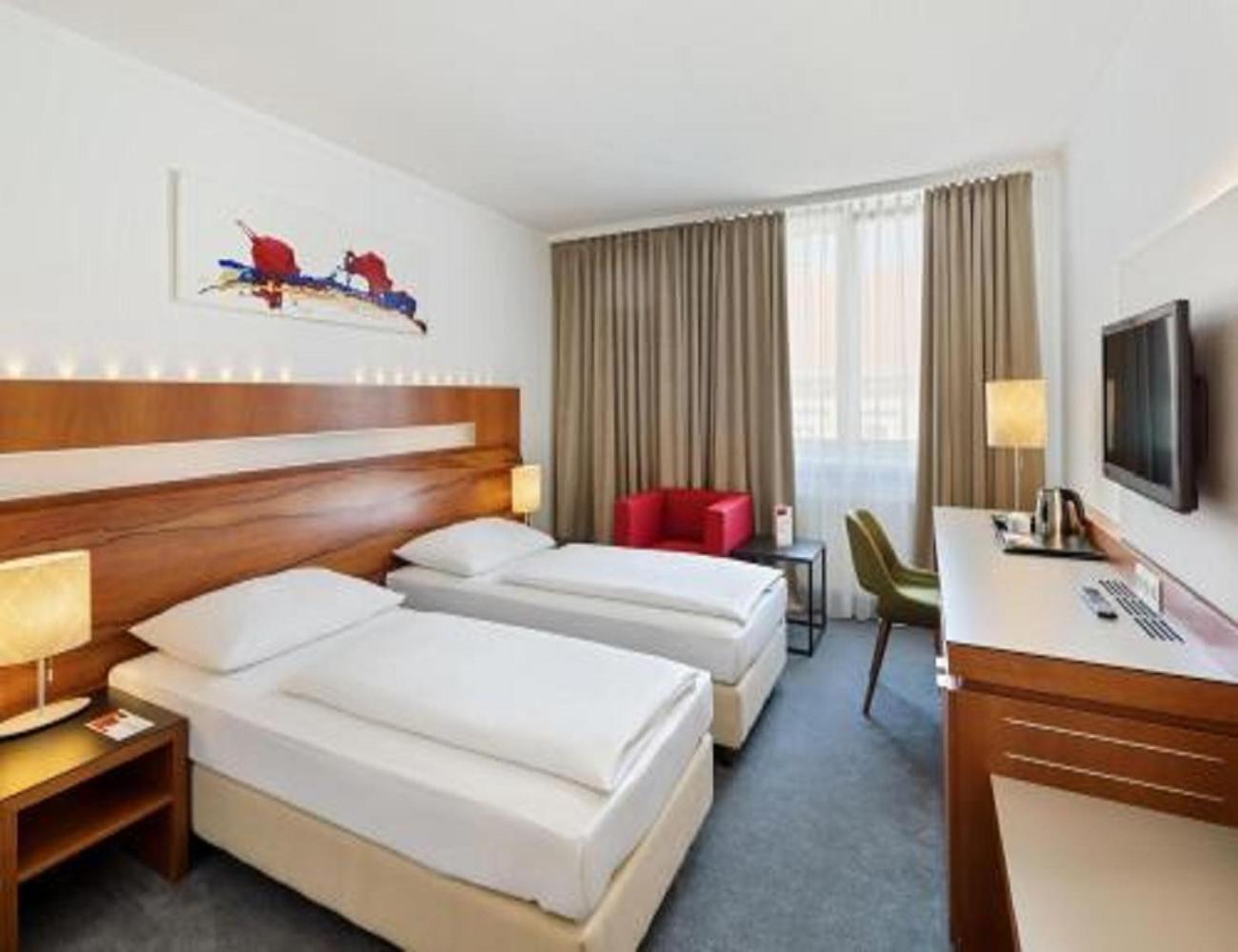 Hotel Plaza Grand Near Igi Airport New Delhi Buitenkant foto
